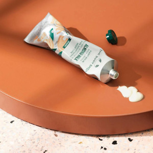 Almond Milk Bálsamo De Manos 30 Ml