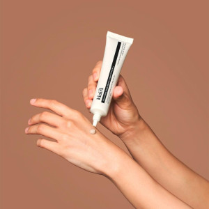 Illuminating Supple Blemish Cream Spf40 40 Ml