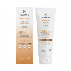 Repaskin Fotoprotector Fluido Ligero Corporal SPF 50, 200 ml. - Sesderma 