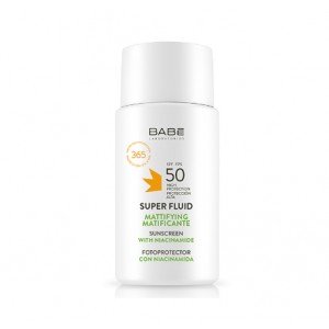 Super Fluid Fotoprotector Matificante SPF 50, 50 ml. - BABE