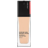 Synchro Skin Radiant Lifting Foundation 220