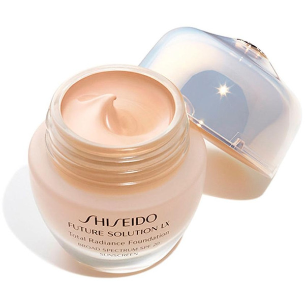 Future Solution Lx Total Radiance Foundation 2-Neutral