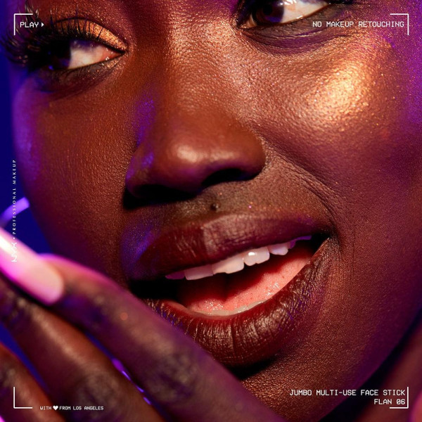 Jumbo Multi-Use Face Stick Flan 2,7 Gr