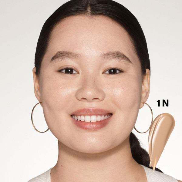 Futurist Corrector Iluminador Tacto Suave 1N 6 Ml