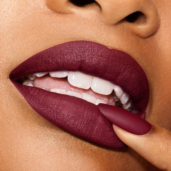 Pure Color Explicit Matte Barra De Labios 211-Night Moves 7 Gr