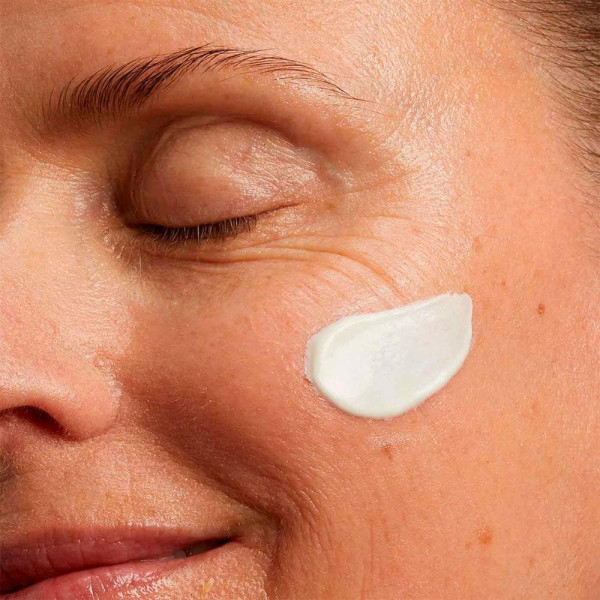 Nutri-Lumière Crema Revitalizante Antimanchas Spf15 50 Ml