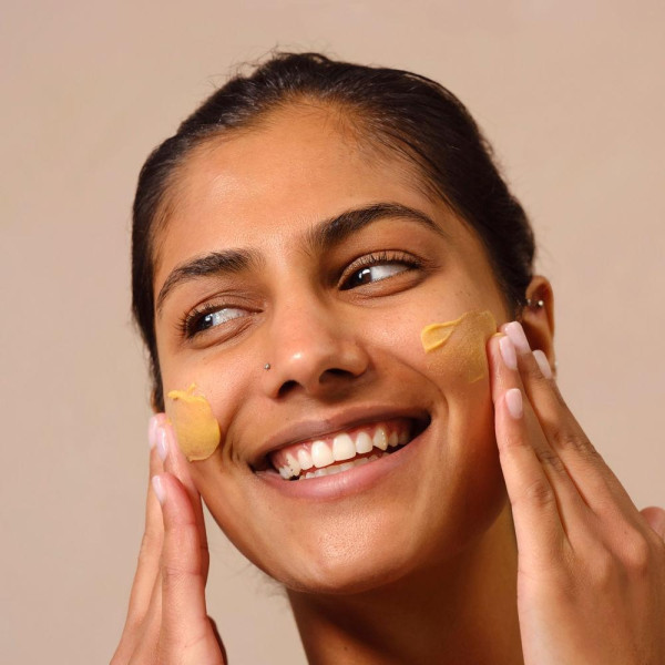 Vitamin C Microdermoabrasión Iluminadora 100 Ml