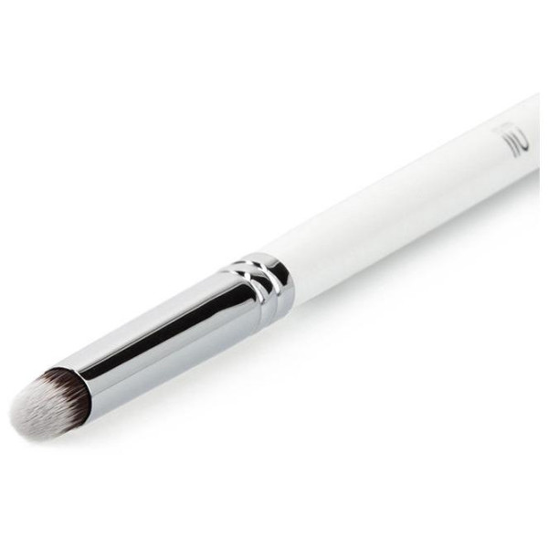 Ilū Precision Smudge Brush 425 1Ud