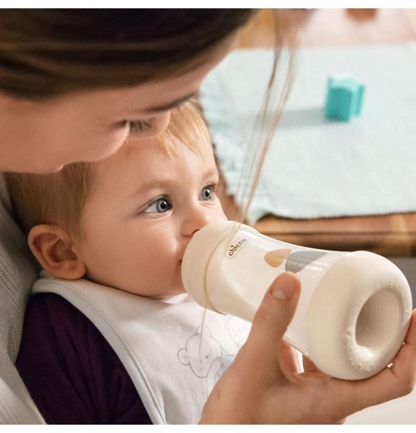 Biberón Plástico T Silicona Chicco Perfect5, Neutro 2M+ Flujo Medio, 240 Ml. -Artsana Spain