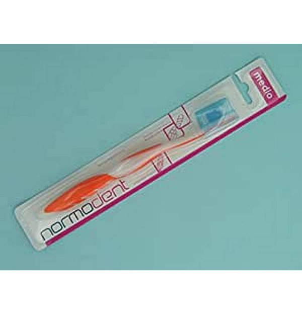 Cepillo Dental Adulto - Normodent (Medio)