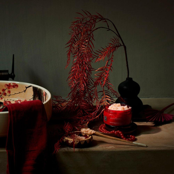 The Ritual Of Ayurveda Rejuvenating Body Scrub 300 Gr