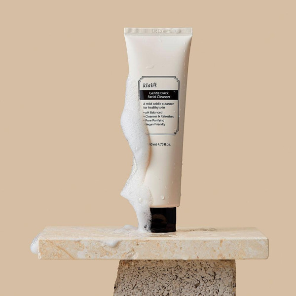 Klairs Gentle Black Facial Cleanser 140Ml