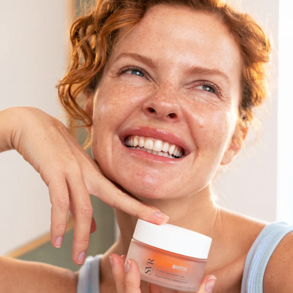 [C20] Biotic Crema Regeneradora e Iluminadora, 50 ml. - SVR