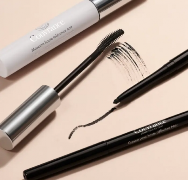 Couvrance Lápiz de Ojos de Alta Definición Negro, 3 g.- Avene