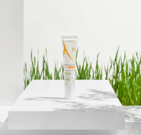 Epitheliale A.H Ultra SPF50+ Crema Reparadora y Protectora Anti-Marcas, 40 ml. - A-Derma