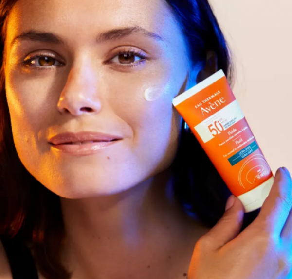 Fluido SPF50+, 50 ml. - Avene