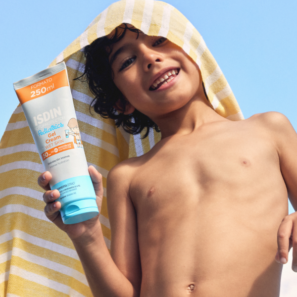 Fotoprotector Gel Cream Pediatrics SPF 50, 250 ml. - Isdin