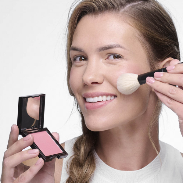 Velvet [Blush] Colorete Hidratante en Polvo Cremoso, 01 Romantic Prune, 10 gr. - Sensilis