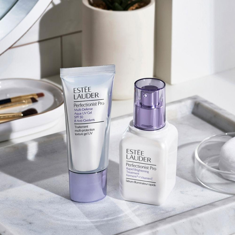 Perfectionist Emulsión en Gel Multi - Defense Aqua Uv Gel con 8 Antioxidantes spf50 30 ml - Este Lauder
