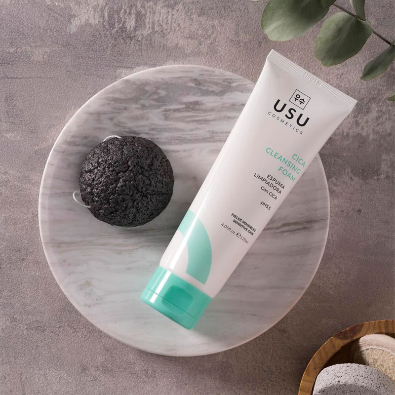 Esponja Konjac Purifying con Ceniza Activa de Bambú - Usu Cosmetics 