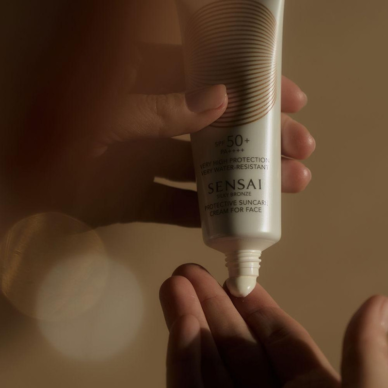 Silky Bronze Crema Facial Auto - Bronzeadora spf50+ 50ml - Sensai