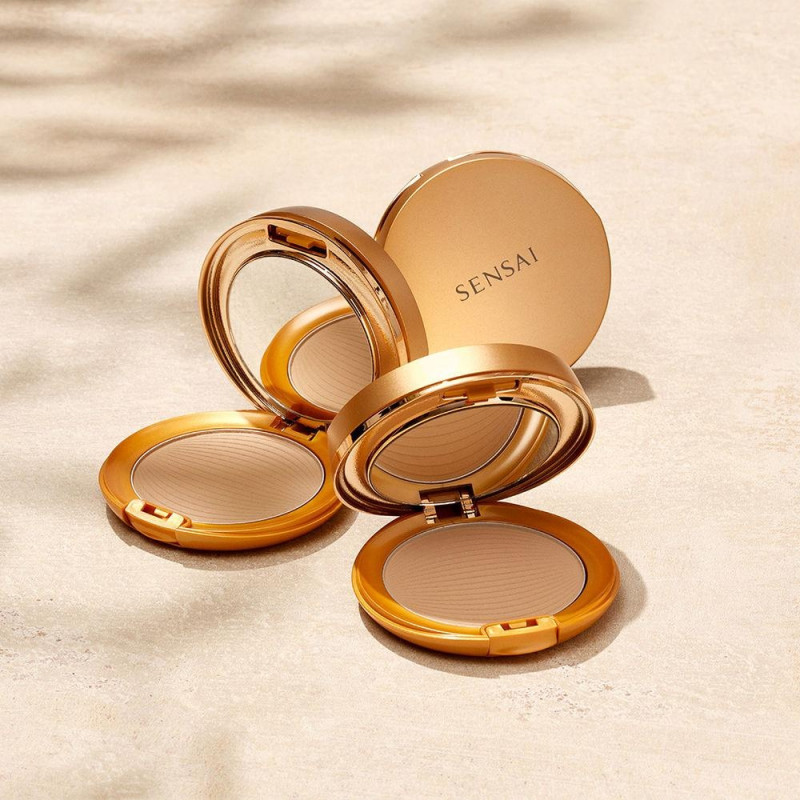 Silky Bronze Sun Protective Compact Sc04 - Sensai