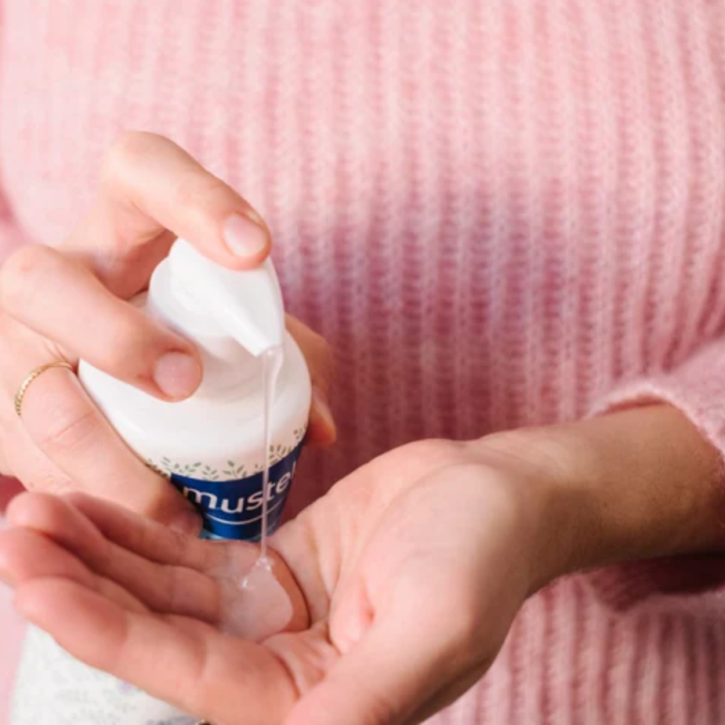 Gel de Baño Suave con Aguacate Bio, 700 ml. - Mustela